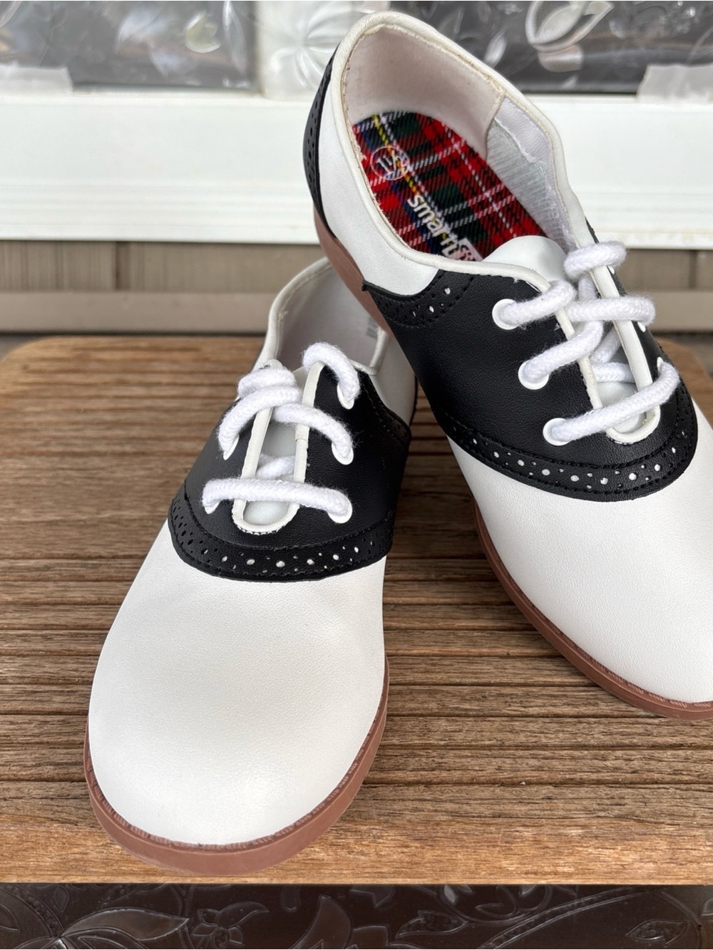 Smart Fit Black and White Saddle Oxford Shoes for Kids